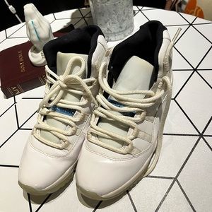 Jordan 11 “Legend Blue”